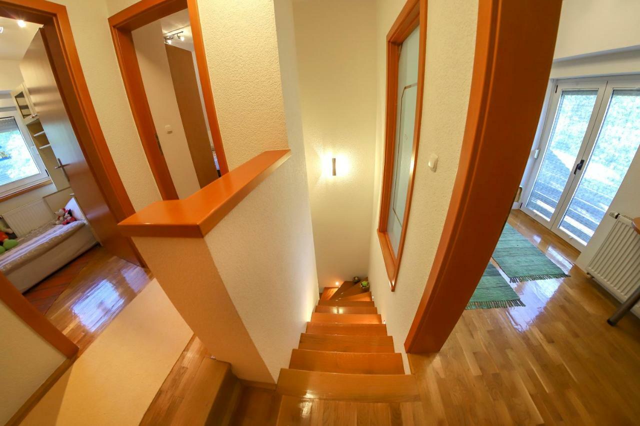 Holiday Home Villa Sara Bihac Ngoại thất bức ảnh