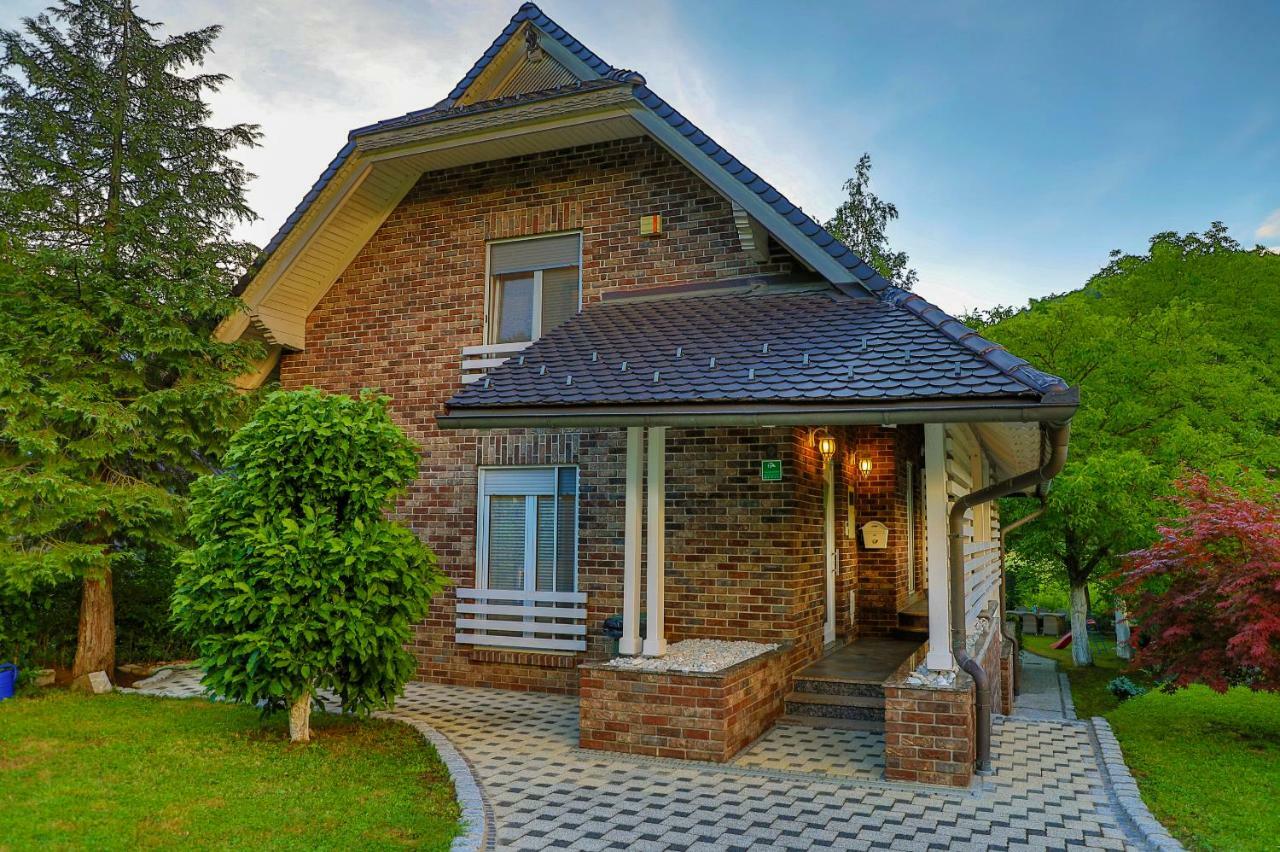 Holiday Home Villa Sara Bihac Ngoại thất bức ảnh